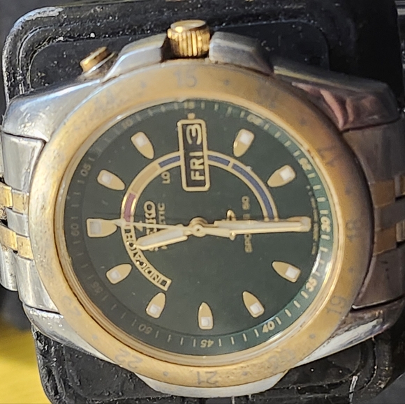 Vintage Seiko Kinetic mens watch - Picture 4 of 9